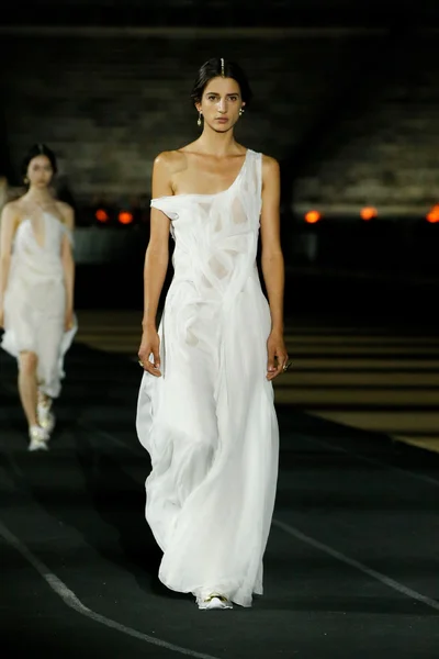 Look 85